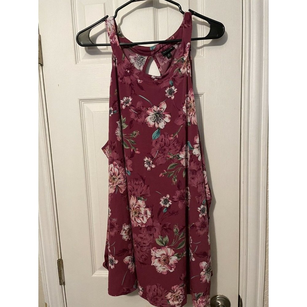 Torrid  Floral Print Sleeveless Tunic Length Blous